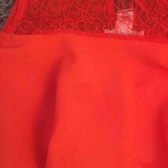 NWT Stunning red dress with lace neck and ruffle - Picture 2 of 5